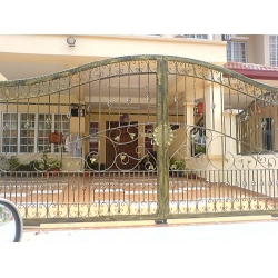 Swing Gate